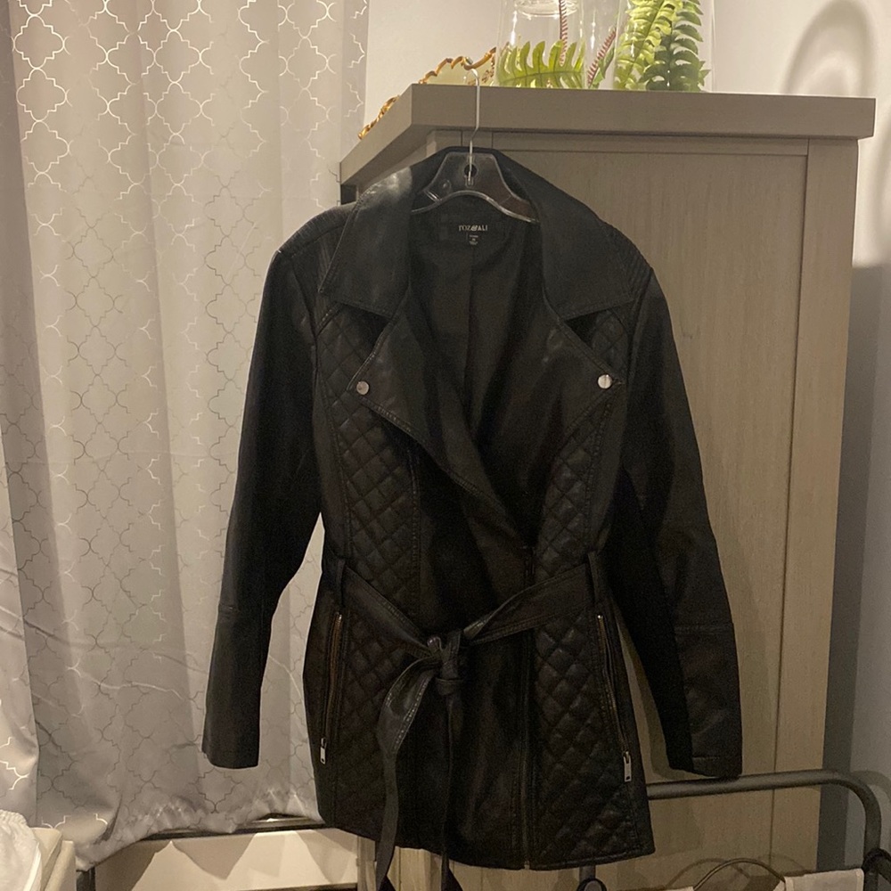 Beautiful Roz & Ali faux leather coat